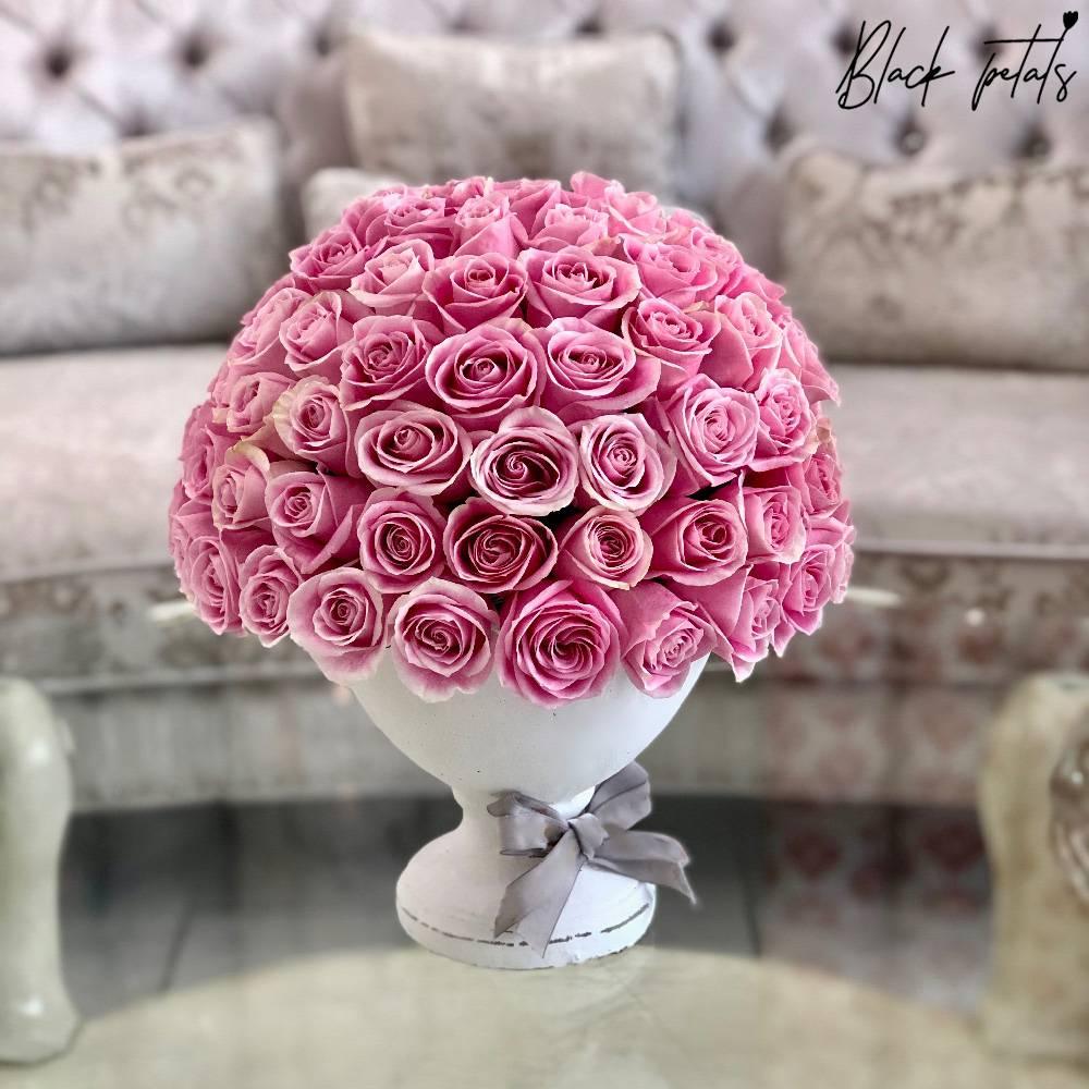 My Chic Roses In A Vase