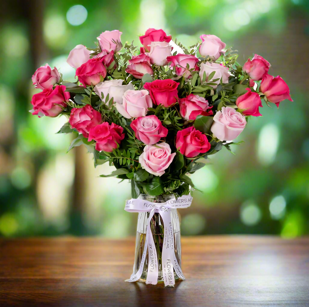 Valentine 25 Blush Roses Vase